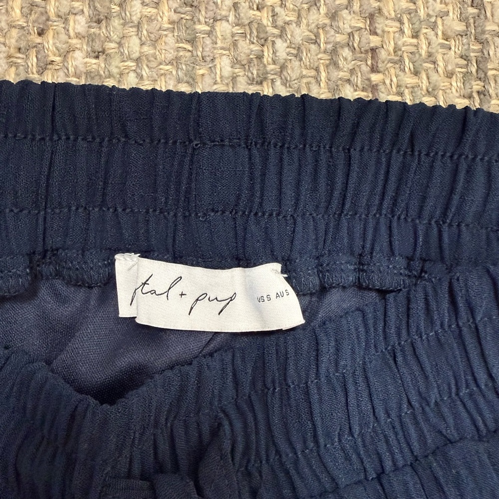 Petal + Pup Navy Blue Crinkle Gauze Shorts Elastic Waist Drawstring Size S - Picture 4 of 6